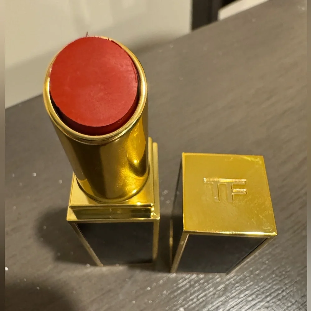 NIB- TOM FORD LIP COLOR SATIN MATTE 027 Shameless